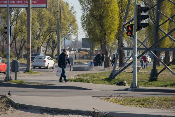 Украина Днепр Апреля 2020 Года Жители Города Днепра Время Утреннего — стоковое фото