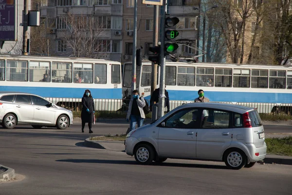 Украина Днепр Апреля 2020 Года Жители Города Днепра Время Утреннего — стоковое фото