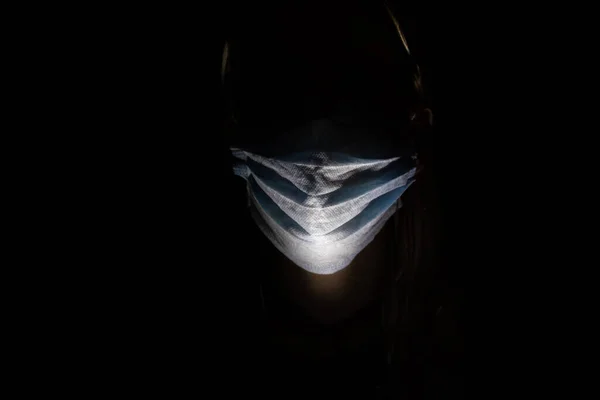 Ragazza Maschera Medica Una Stanza Languida Sola Quarantena — Foto Stock