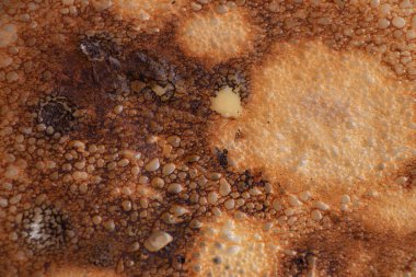 Kahvaltıda kızarmış krep.