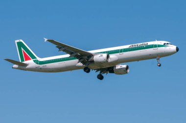 Alitalia Airbus A321 London Heathrow adlı açılış