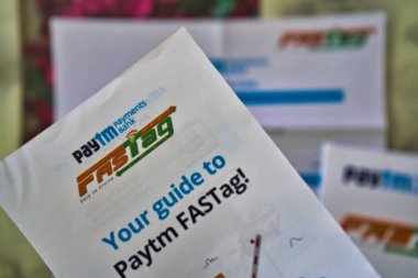 Güzel hazırlanmış bir tabloda Hızlı Etiket ve Paytm ödeme bankası tarafından sağlanan başvuru formu.