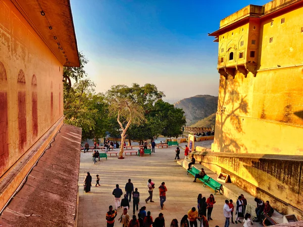 View from the nahargarh fort windows of the porch below — Stock Photo, Image