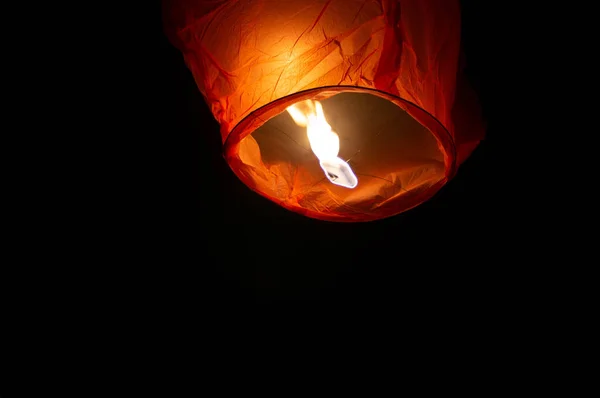 Photograph Red Sky Lantern Flames Showing Clearly Lifting Sky Often — Stock Photo, Image