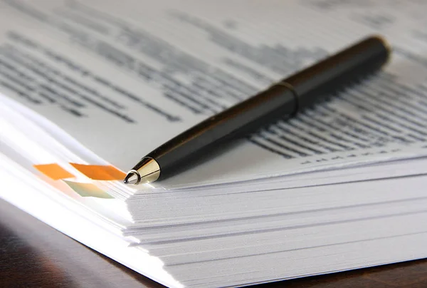 Ballpoint Pen Stack Documents — Stock Photo, Image