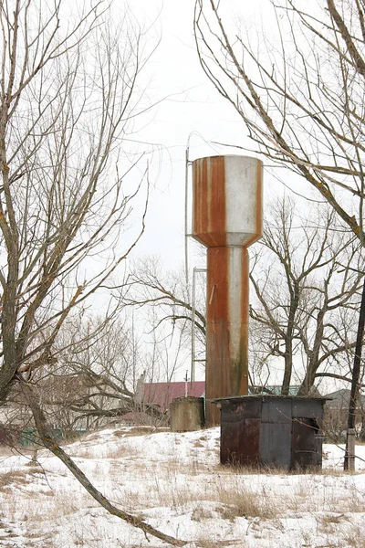 Old Rusty Water Tower Trees — Stock Photo, Image