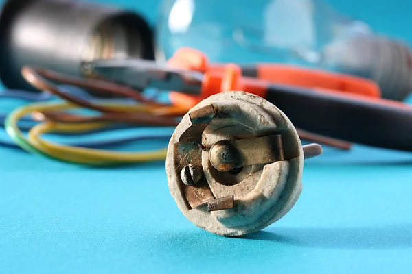 Elektrik Kabloları için Yeşil ve Mavi Terminal Blokları