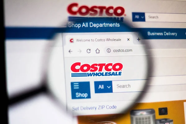 5 novembre 2019. In questa illustrazione la homepage del sito web Costco Wholesale Corporation viene visualizzata sullo schermo del computer — Foto Stock