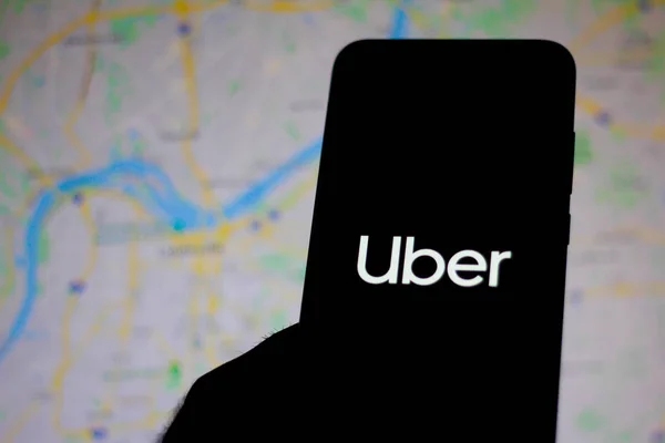 11 dicembre 2019. In questa illustrazione fotografica il logo Uber viene visualizzato su uno smartphone — Foto Stock