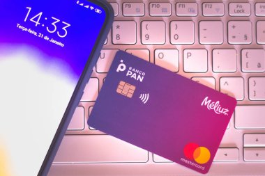 7 Ocak 2020, Brezilya. Bu resimde Pan bankasının kredi kartı var.