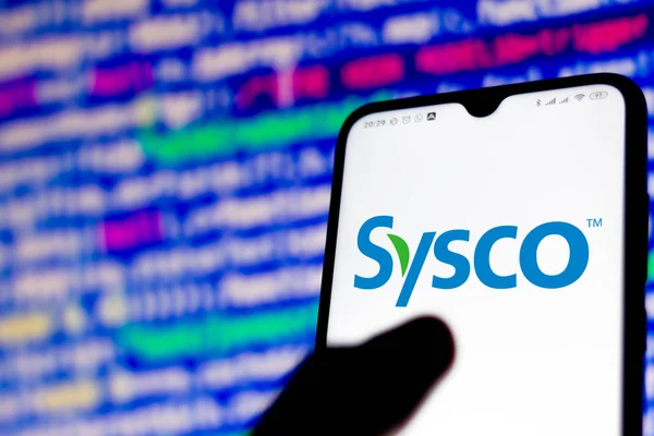 15. února 2020, Brazílie. Na této fotografii je na chytrém telefonu zobrazena aplikace s logem Sysco Corporation — Stock fotografie