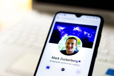 24 Şubat 2020, Brezilya. Bu resimde, akıllı telefondan görüntülenen Facebook kurucusu Mark Zuckerberg 'in profili.