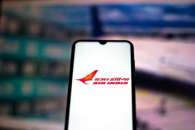 20 Nisan 2020, Brezilya. Bu resimde Air India logosu akıllı bir telefonda sergileniyor..