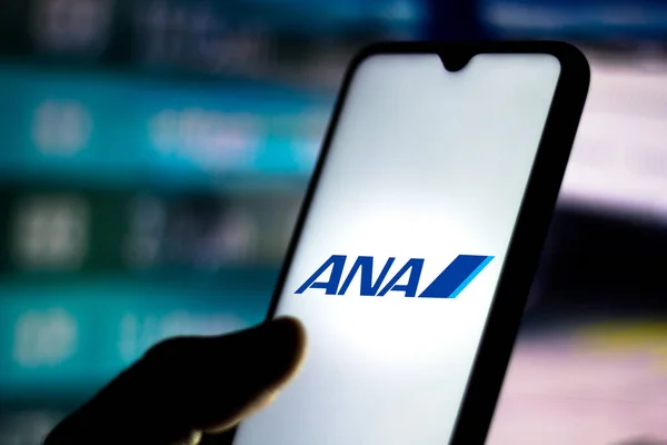 2020 브라질 All Nippon Airways Ana 로고가 스마트폰에 표시된다 — 스톡 사진