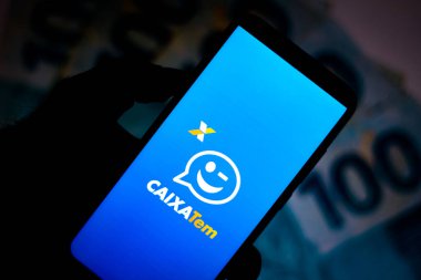 23 Nisan 2020, Brezilya. Bu resimde CAIXA Tem uygulaması akıllı telefondan görüntülenir.