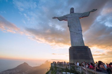 Corcovado tepe üzerinde turist