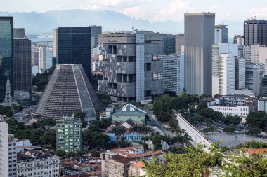 Büyükşehir Katedrali ve Lapa su kemeri, Rio de Janeiro, Brezilya