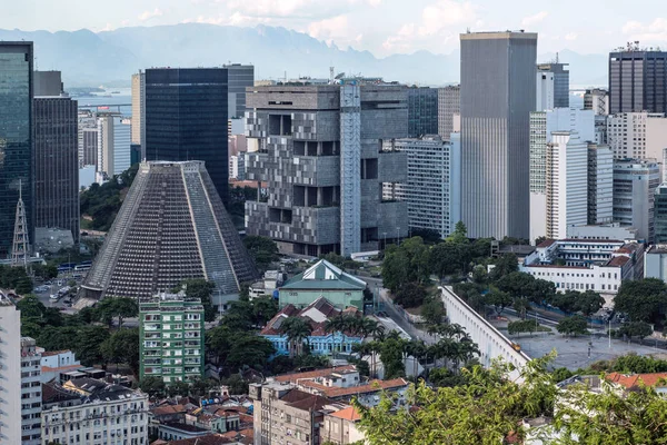 Metropolitan cathedral and Lapa aqueduct, Rio de Janeiro, Brazil — Stock Photo, Image