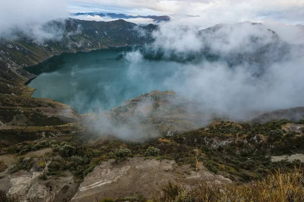Quilotoa caldera en lake, Andes, Ecuador — Stockfoto