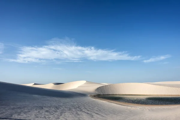 Lagunes dans le désert de Lencois Maranhenses, Brésil — Photo