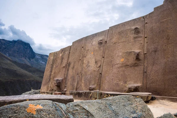 Templo del Sol Inca en Ollantaytambo, región del Cusco, Perú — Foto de Stock