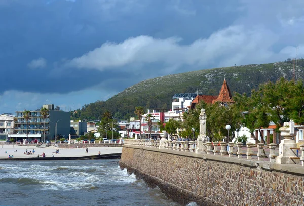 Storm is coming to the resort town of Piriapolis in the Uruguay — Stock Photo, Image
