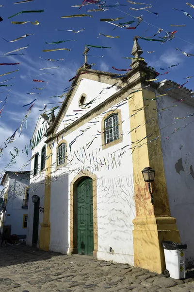 Ιστορική πόλη Paraty στην ώρα της Αποκριάς, Βραζιλία — Φωτογραφία Αρχείου