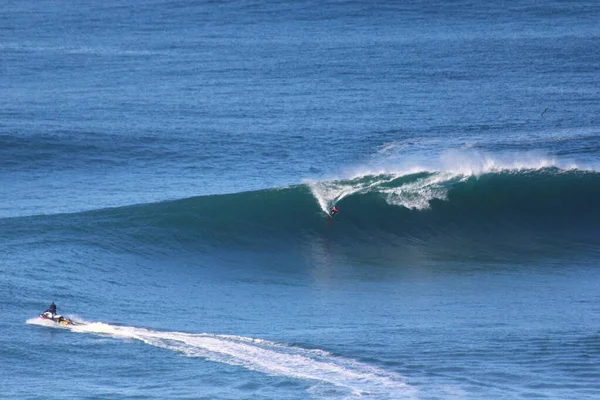 Nazare Portugal Diciembre 2019 Surfistas Las Olas Gigantes Nazar Portugal — Foto de Stock