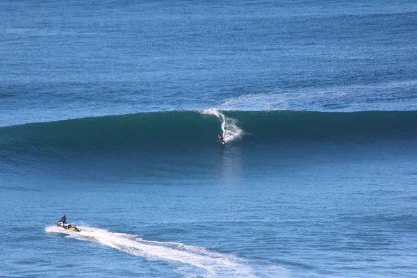 Nazare Portugal Δεκεμβρίου 2019 Surfers Giant Waves Nazar Portugal Μπορεί — Φωτογραφία Αρχείου
