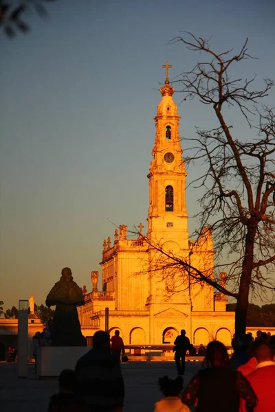 法蒂玛 葡萄牙 2019年12月29日 黄昏时法蒂玛圣地的图像 — 图库照片