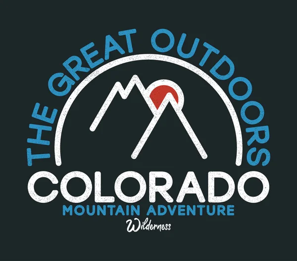 Camiseta Colorado Diseño Con Eslogan Gráficos Tipográficos Con Montañas Sol — Vector de stock