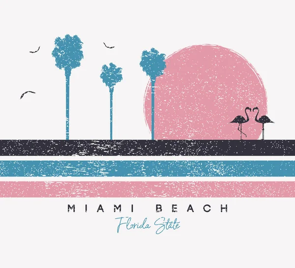 Miami Beach Design Camiseta Flórida Com Flamingo Palmeiras Gráficos Tipográficos — Vetor de Stock