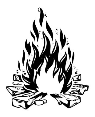 Kamp gezisi için şöminede klasik şenlik ateşi.