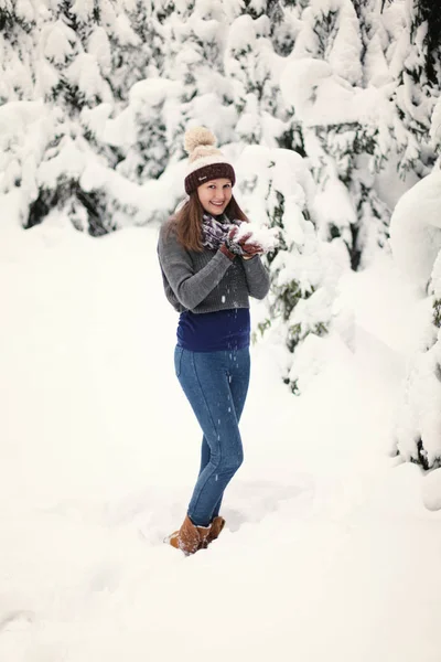 Fille Dans Forêt Hiver — Photo