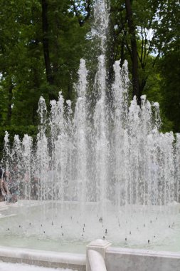 Çeşme su Park yaz aylarında su sıçramalarına