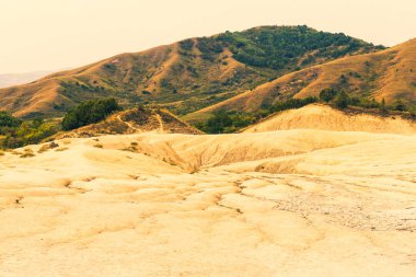 Romanya 'nın Buzau kentinde çamur volkanları