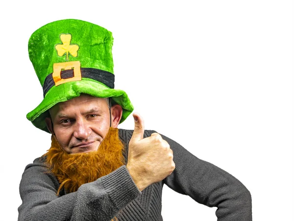 St. Patrick i grön hög hatt med klöver. — Stockfoto