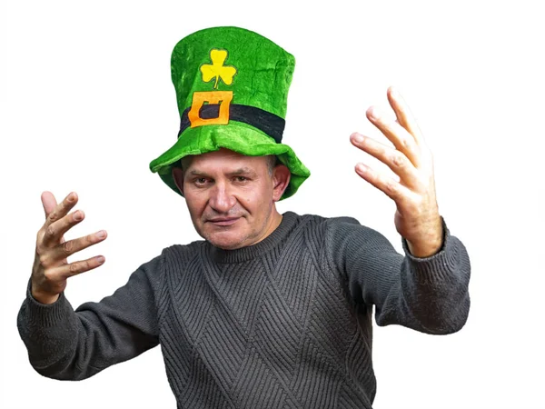 St. Patrick i grön hög hatt med klöver. — Stockfoto