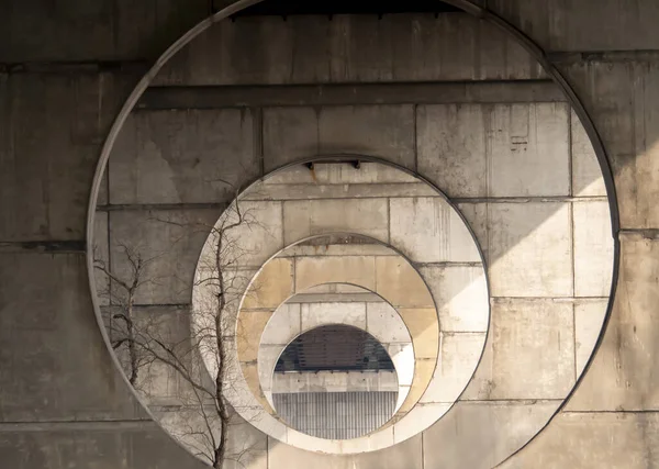 Runde Spannweiten Stahlbeton Brückenpfeilern Kreise Technologie Überqueren Platz Für Text — Stockfoto