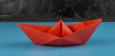 Origami kağıt tekne
