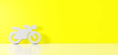 Motosiklet simgesinin 3D görüntülemesi sağ tarafta boş alan ve zemin yansıması olan renk duvarına yaslanıyor