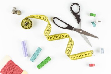 Dikiş Aletleri ve Aksesuarlarının Üst Görünümü.