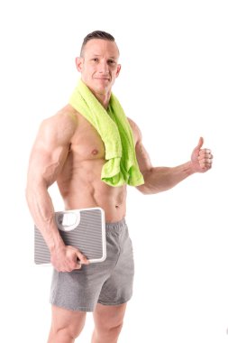 kaslı adam izole beyaz poz uygun