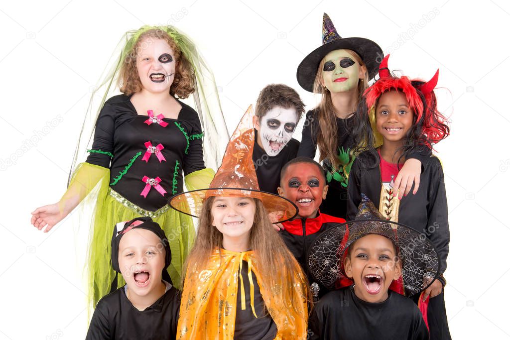 little kids posing on halloween
