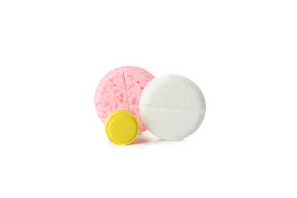 Diferentes pílulas isoladas no fundo branco, de perto — Fotografia de Stock