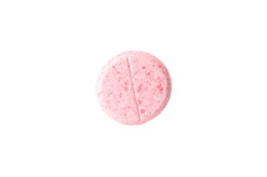 Pembe hap beyaz arkaplanda izole edilmiş, kapat.