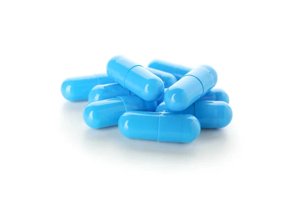 Blauwe capsules pil geïsoleerd op witte achtergrond, close-up — Stockfoto