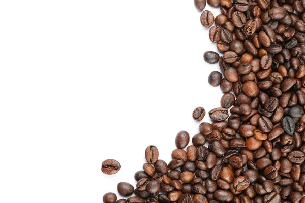 Ramka ziarna kawy izolowane na białym tle, zbliżenie — Zdjęcie stockowe