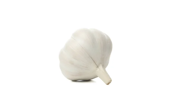Świeża cebulka czosnku izolowana na białym tle — Zdjęcie stockowe