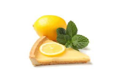 Lezzetli limonlu tart dilimi, naneli ve limonlu.